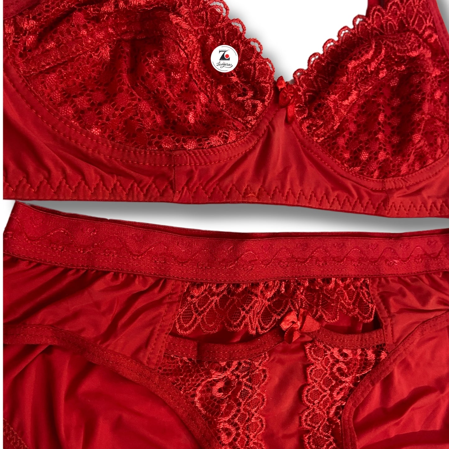 Bridal lingerie set with lace design