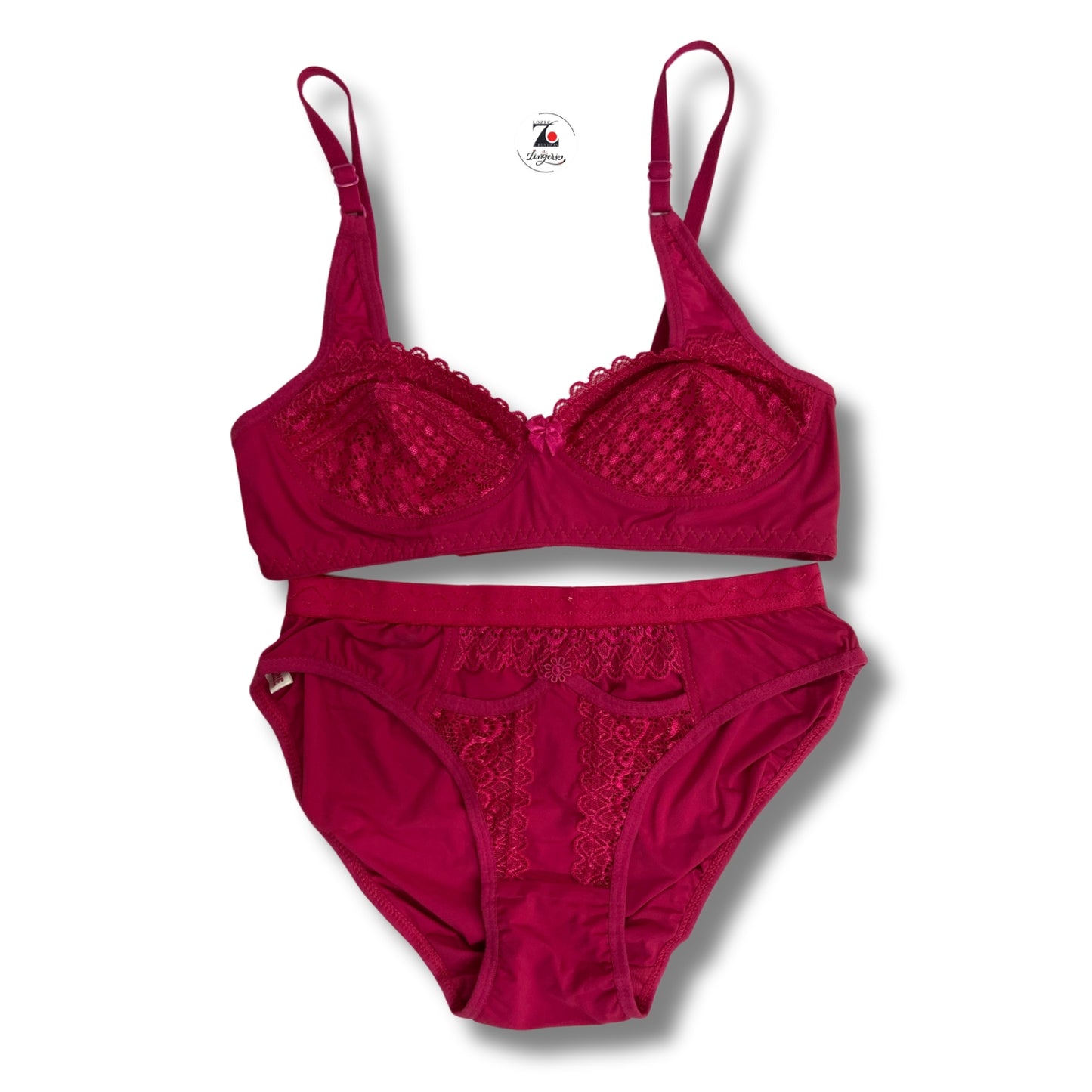 Bridal lingerie set with lace design