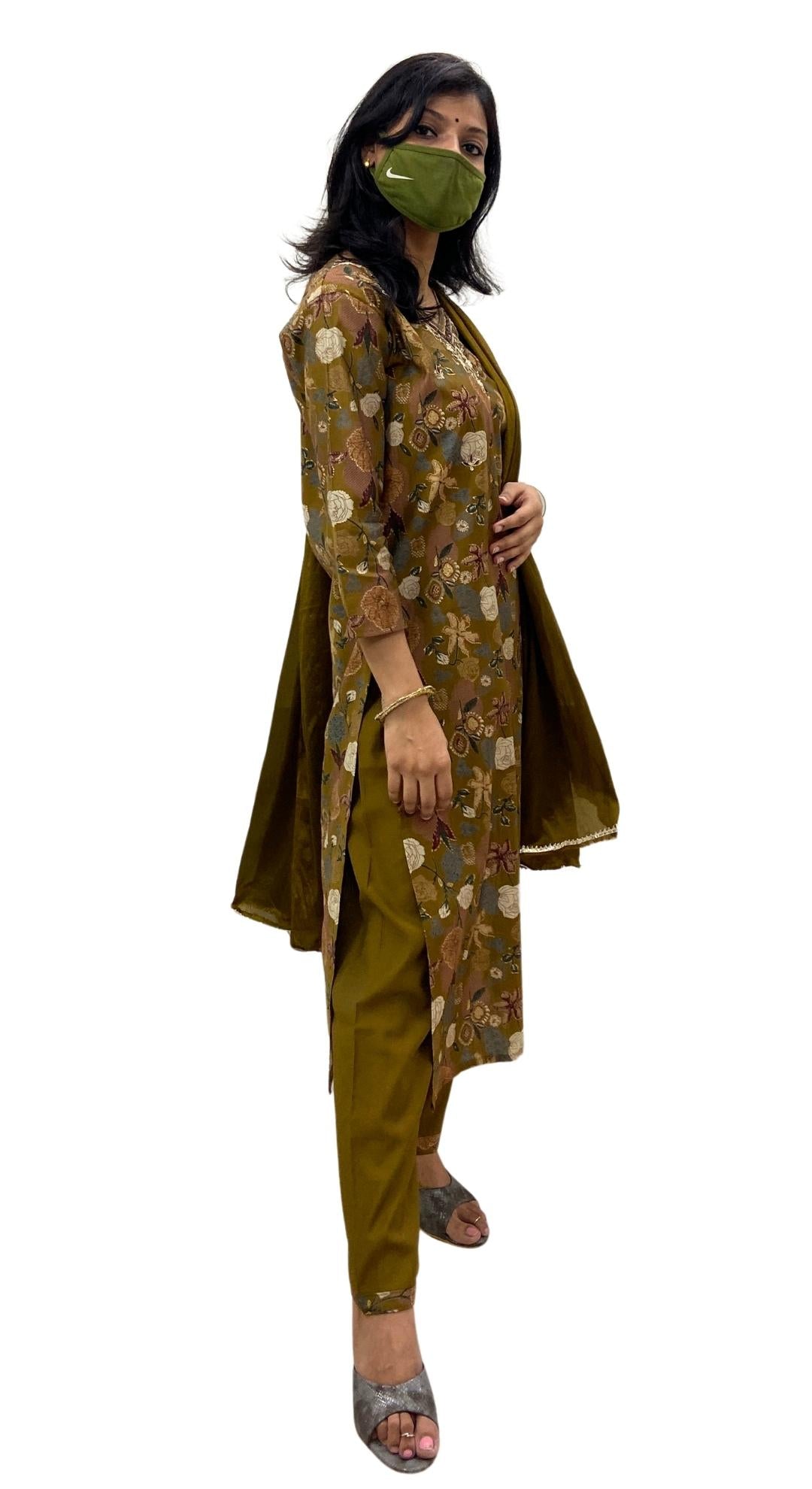 Saanvi Suit Set | LOZEC CREATION®