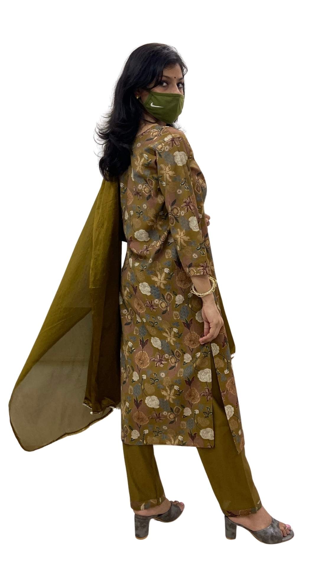 Saanvi Suit Set | LOZEC CREATION®
